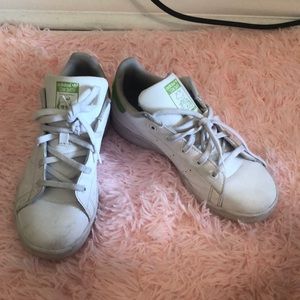 Limited Edition Disney Kids Kermit Adidas Shoes!